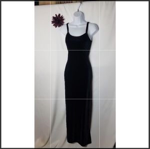 Pia U.S.A black velvet dress